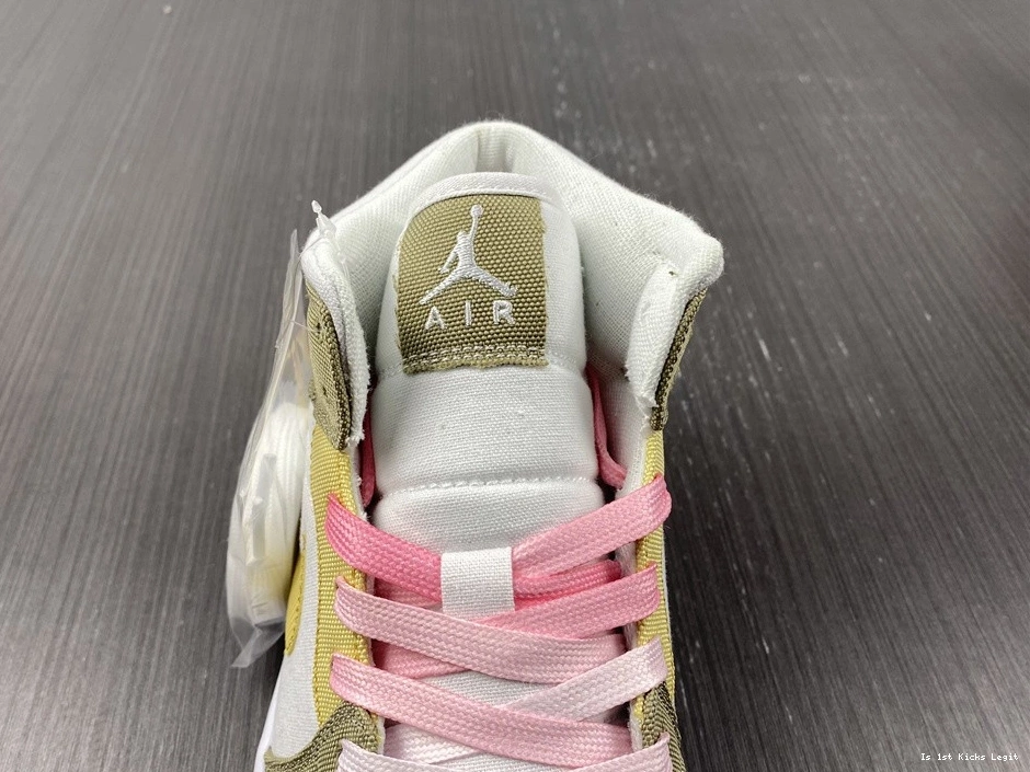 SE Green  (GS) Pastel Grind DJ0338-100 Jordan 1 Vivid Mid 0425